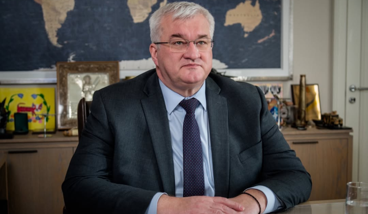 Сібора закликає ЄС розблокувати 90 млрд євро