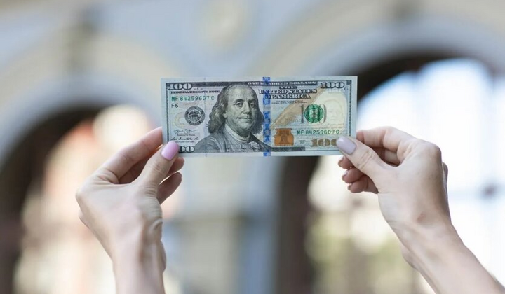 Прогноз зростання курсу долара