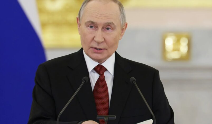 Путін з охороною - психологічна операція