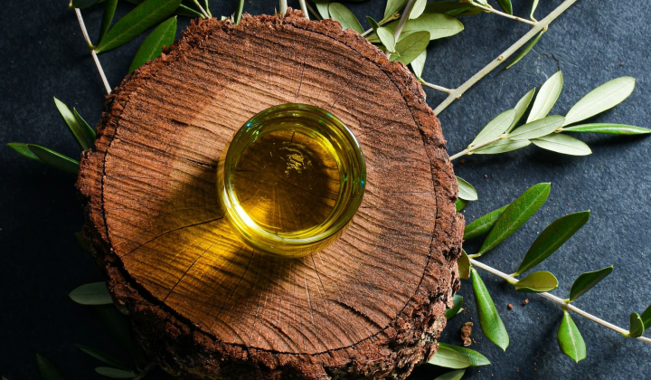 Olive oil before glucose and sugar