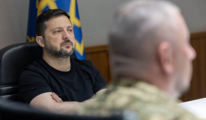 Украинские силы атакуют химпром в РФ