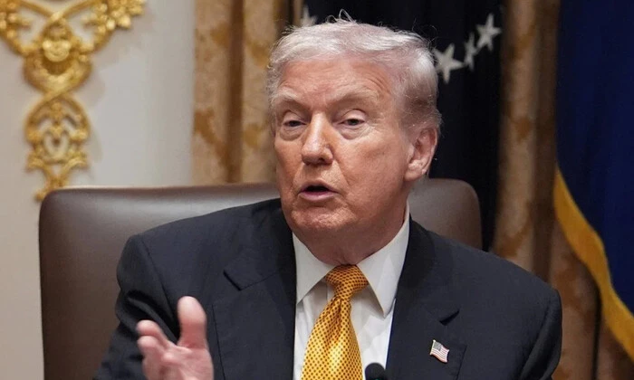 Трамп йде на медичний огляд через синці