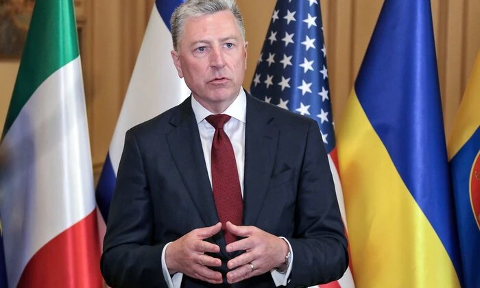 Kurt Volker speaking at press conference