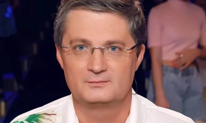 Постер фільму «У зеніті» на паузі