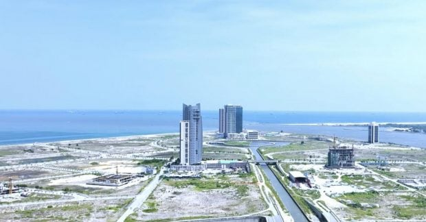 City on territory reclaimed from Atlantic Ocean