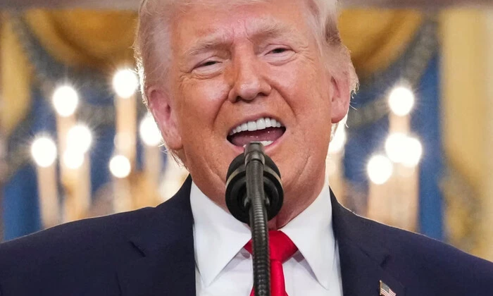 Трамп і літак над Іраном