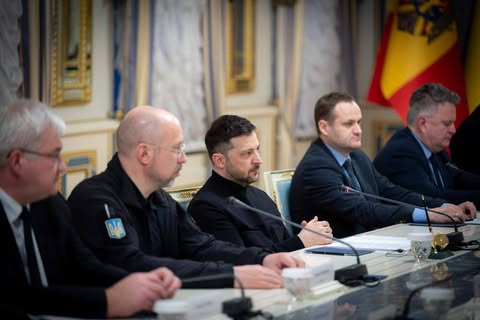 Первый визит премьера Молдовы в Украину