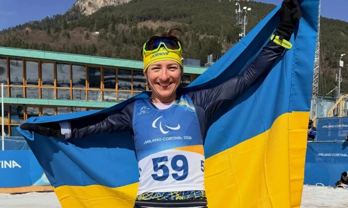 Украинские паралимпийцы с медалями в биатлоне