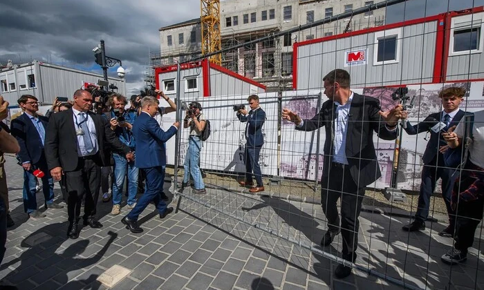 Петер Мадяр відкриває офіси Орбана