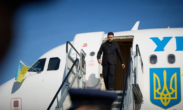 Zelensky and Macron in Paris