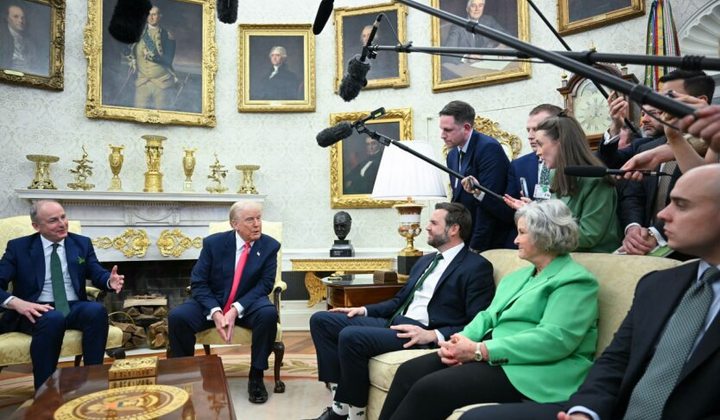 Трамп и Венс обсуждают встречу с Путиным