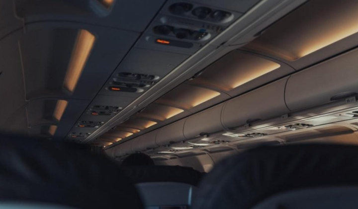 Dimmed lights in the airplane