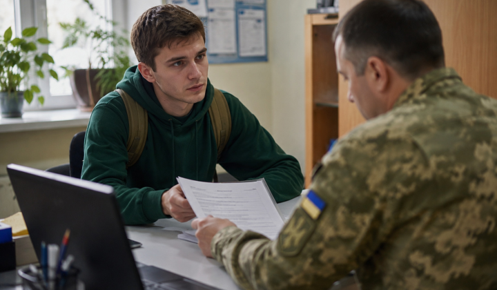 Мобільний телефон з відстрочкою