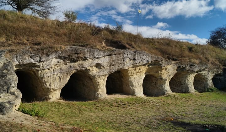 Міколаївські печери та сучасний сервіс ДМС