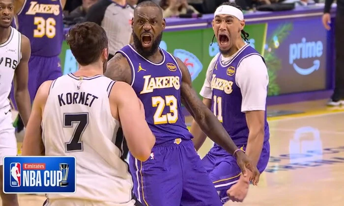 LeBron James returns to Cleveland