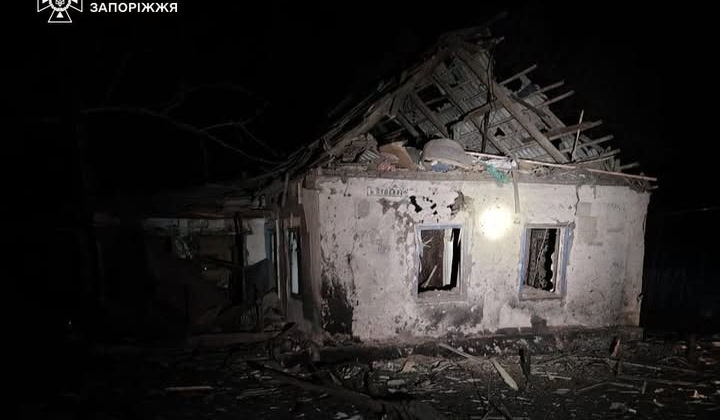 Українські люди під обстрілами у Запоріжжі