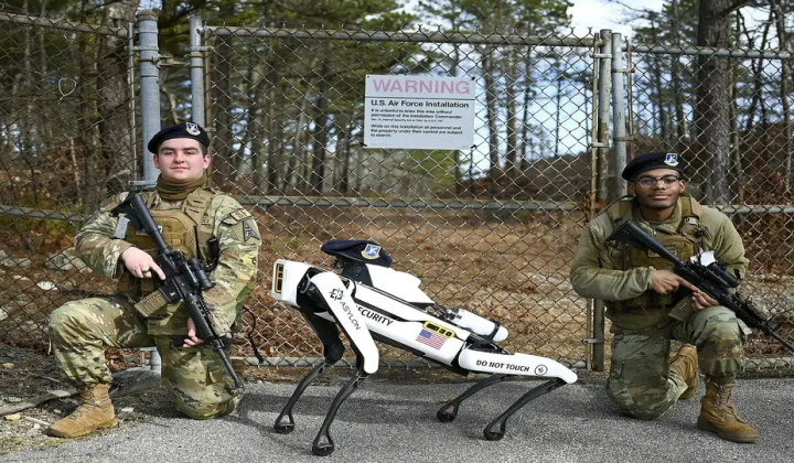 Robot dog on a mission to build on the Moon