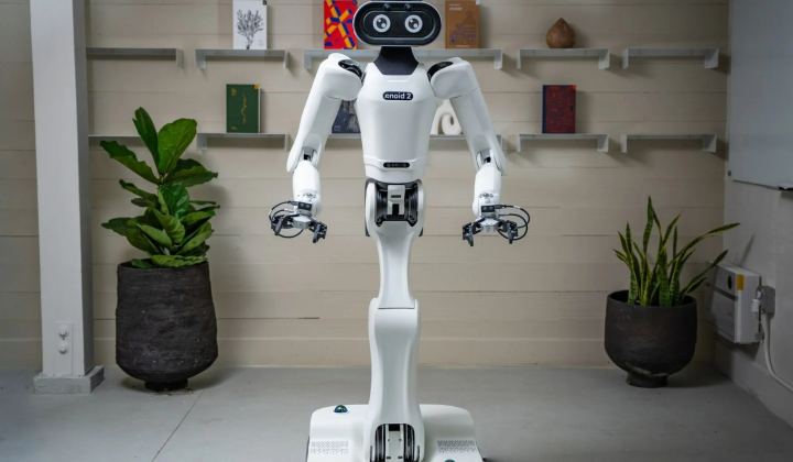 Гуманоїдний робот R-Noid від компанії Robot.com
