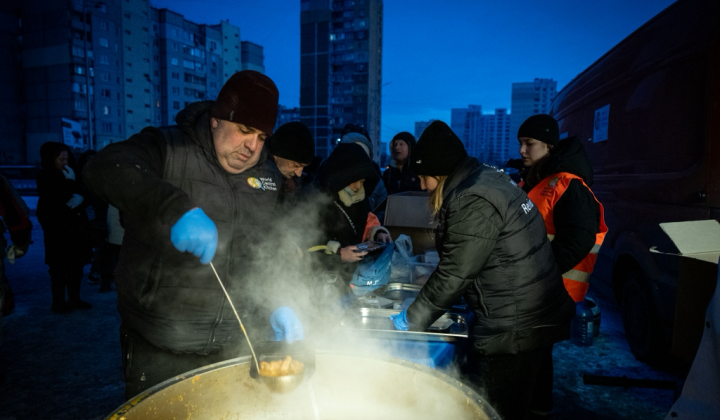 Мережа кухонь у Києві: працюють пункти гарячого харчування