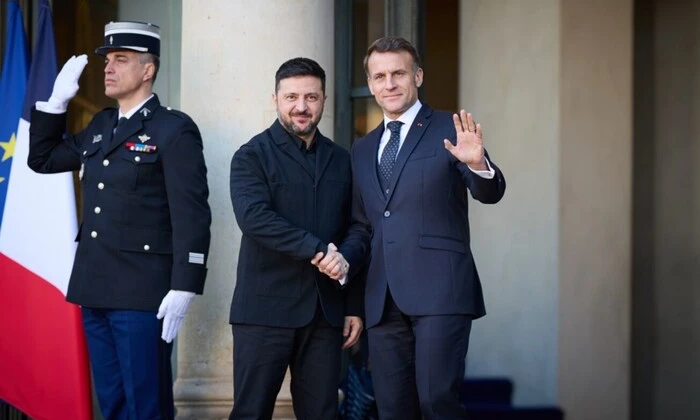 Zelensky and Macron at Elysee Palace