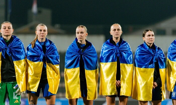 Ukrainian women's national football team in uniform