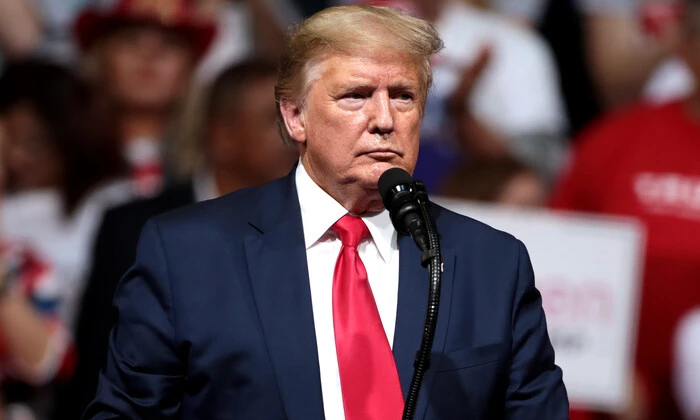 Трамп шутит про 9 лет у власти