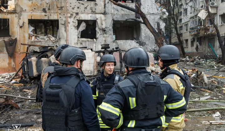 Russia strikes on Oleksandrivka, 7 dead
