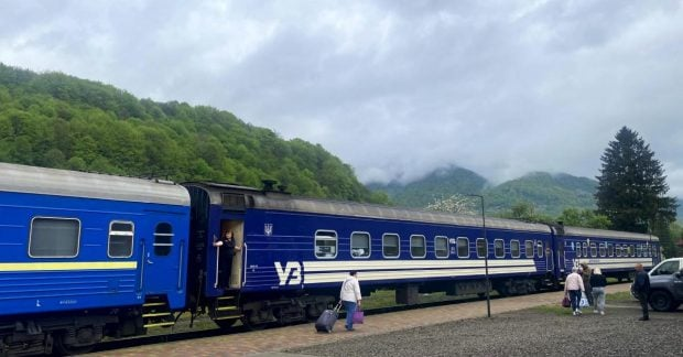 Додаткові поїзди до Карпат на вихідні
