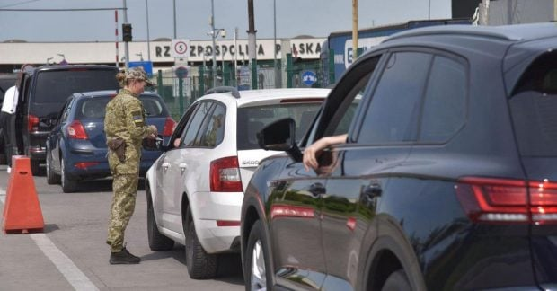 Poland increases minimum sums for foreigners