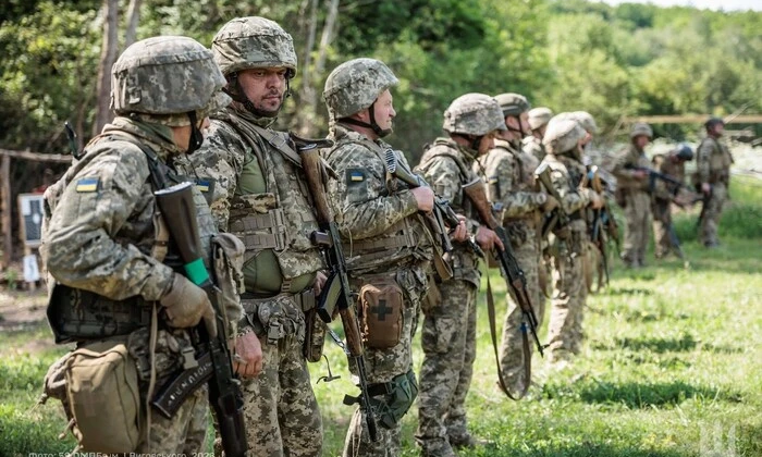 Дії українських військових на передовій