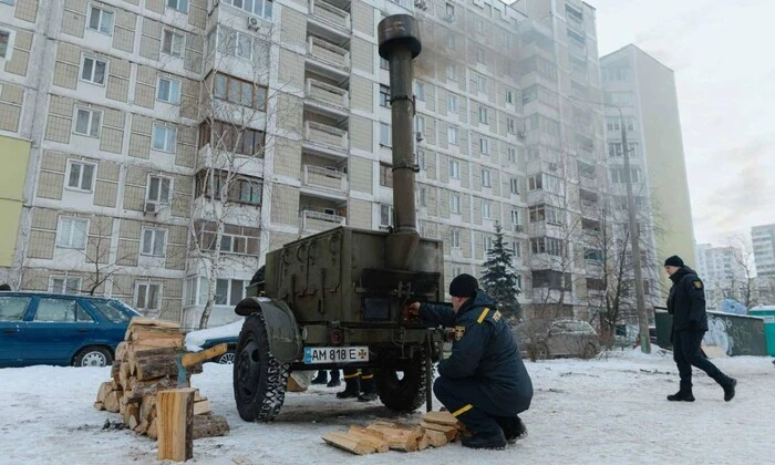 Будинки без опалення на Троєщині