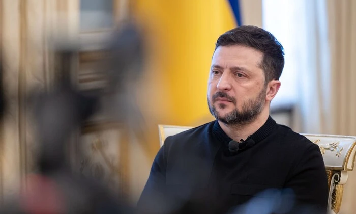 Zelensky and Macron discuss aid and sanctions
