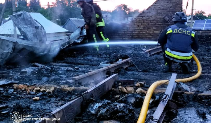 Russian airstrikes killed three in Pavlograd and damaged a hospital in Kherson