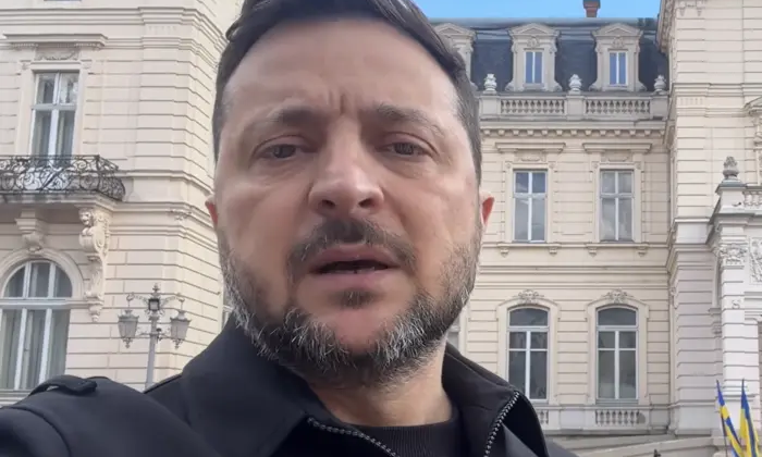 Zelensky at summit in Paris
