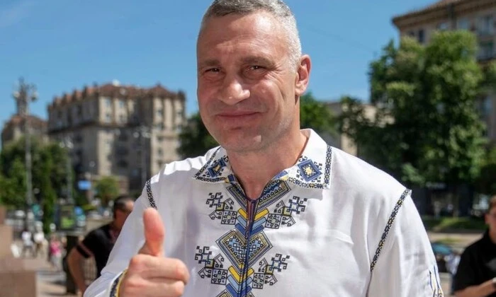 Вишита сорочка Кличка у гардеробі