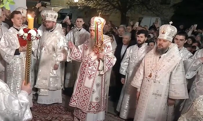 Фото уцелевшей пасхи из Сум