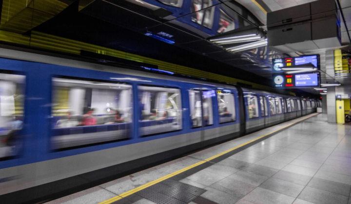 Testing ground settlement system in metro