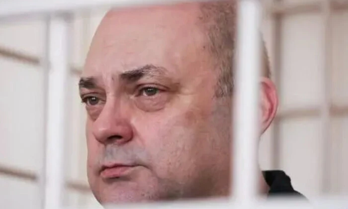 Corrupt governor sentenced to scary 14 years