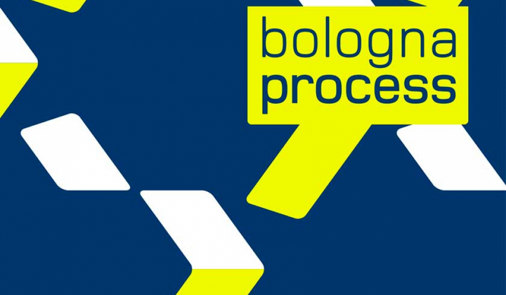 Прапори України та Білорусі з хрестовиною