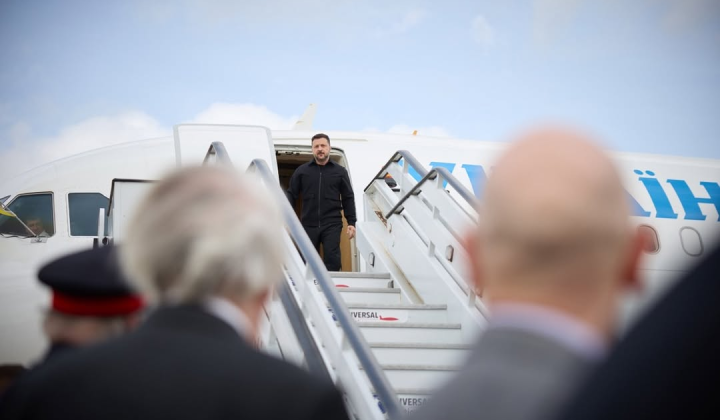 Zelensky negotiates in Britain with European leaders