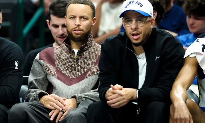 Curry brothers playing together in NBA