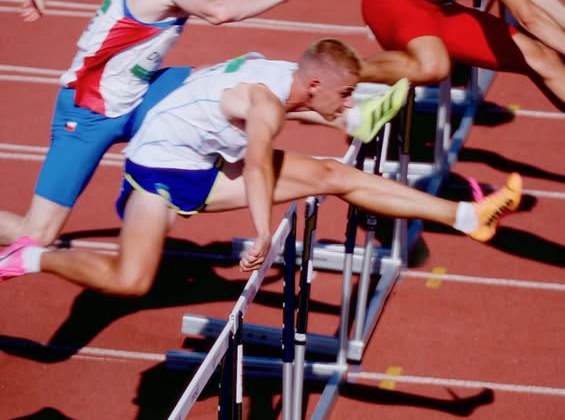 Ukrainian athletes at running competition
