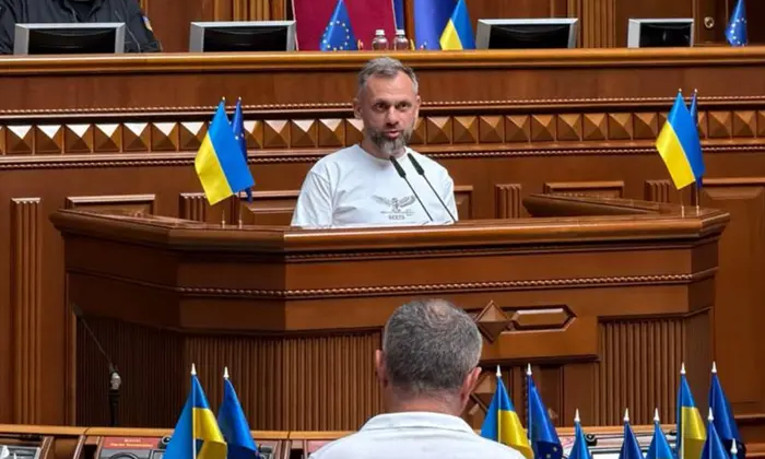 Андрей Левус принимает присягу депутата