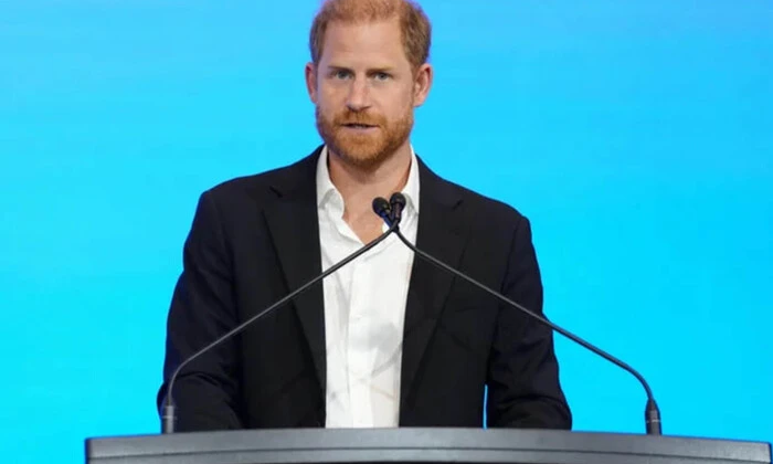 Prince Harry expresses condolences on the death of Diana