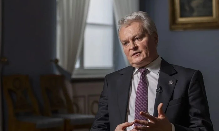 Lithuanian President on dialogue with Putin
