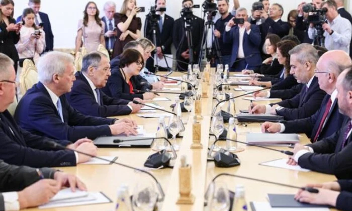 Мирні переговори між Україною та РФ