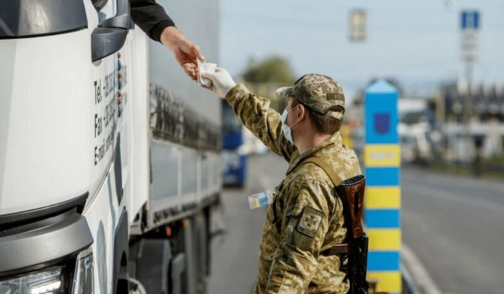 Пас і візи: зміни для українців у ЄС