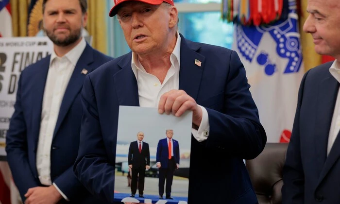 Фото Трампа и Путина на Аляске