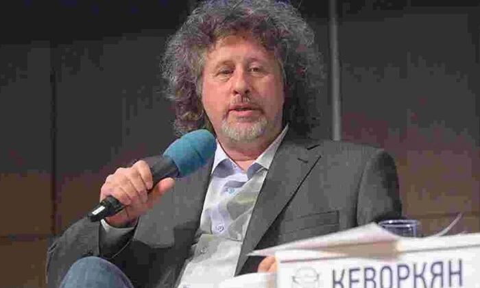 Image of key Kremlin propagandist in Crimea