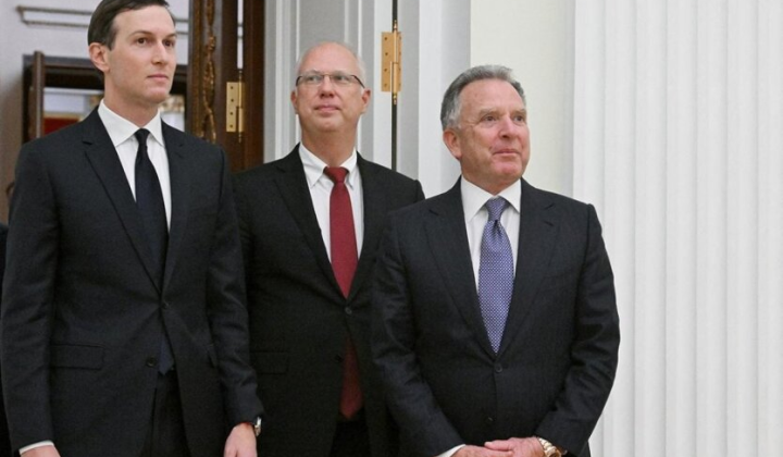 Зустріч радників Трампа у Парижі